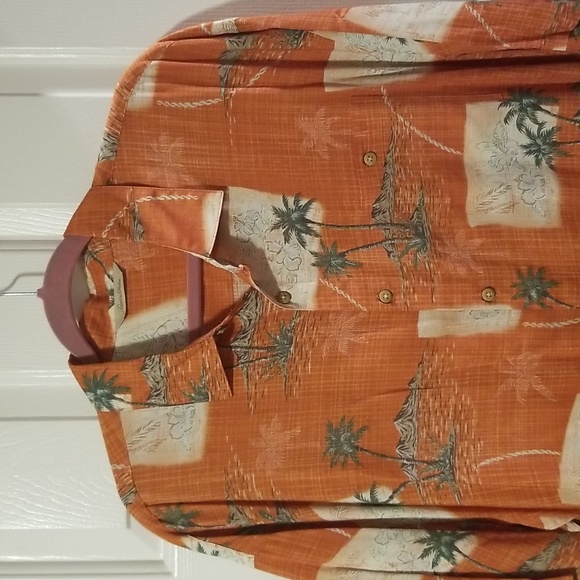 🌴EUC~Paradise Collection Button Down Short Sleeve Shirt - Picture 14 of 14